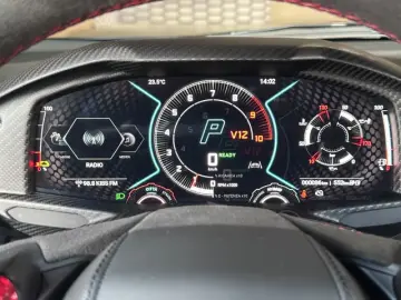Lamborghini Revuelto