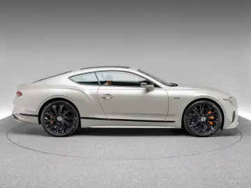 Bentley Continental GT Mulliner V8 Hybrid