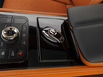 Bentley Continental GT Mulliner V8 Hybrid