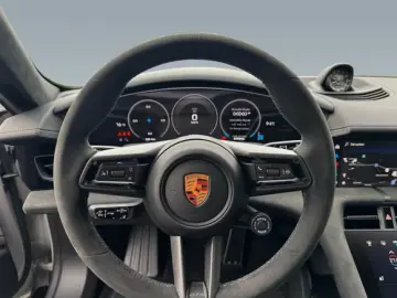 Porsche Taycan GTS