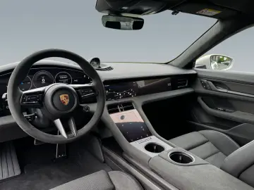 Porsche Taycan GTS