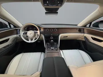 Bentley Flying Spur V8 Hybrid - MY2026