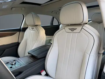 Bentley Flying Spur V8 Hybrid - MY2026
