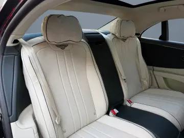Bentley Flying Spur V8 Hybrid - MY2026