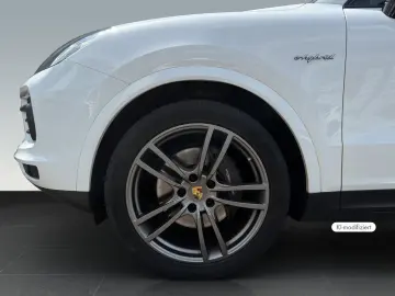 PORSCHE Cayenne E-Hybrid Luftfederung BOSE PDCC Sportabg