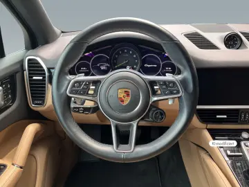 PORSCHE Cayenne E-Hybrid Luftfederung BOSE PDCC Sportabg