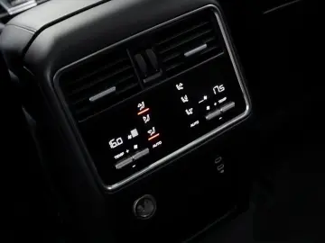 PORSCHE Cayenne Coupé LUFT PANO ACC VENT BOSE 360