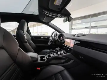 PORSCHE Cayenne E-Hybrid Coupe 462hp   Pano
