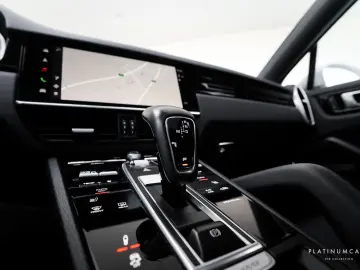 PORSCHE Cayenne E-Hybrid Coupe 462hp   Pano