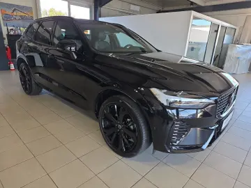 VOLVO XC60 B5 Plus Black Edition AWD BLIS AHK Nappa