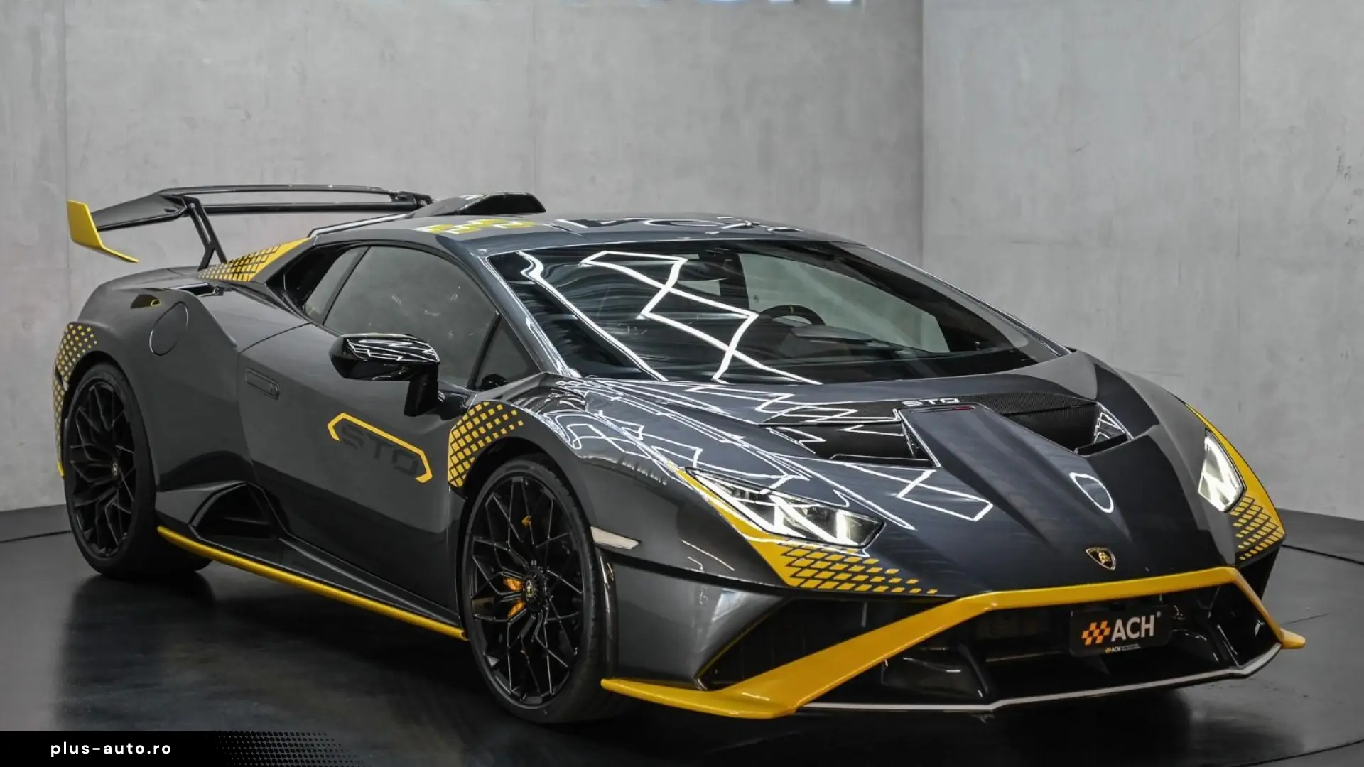 Lamborghini Huracán STO