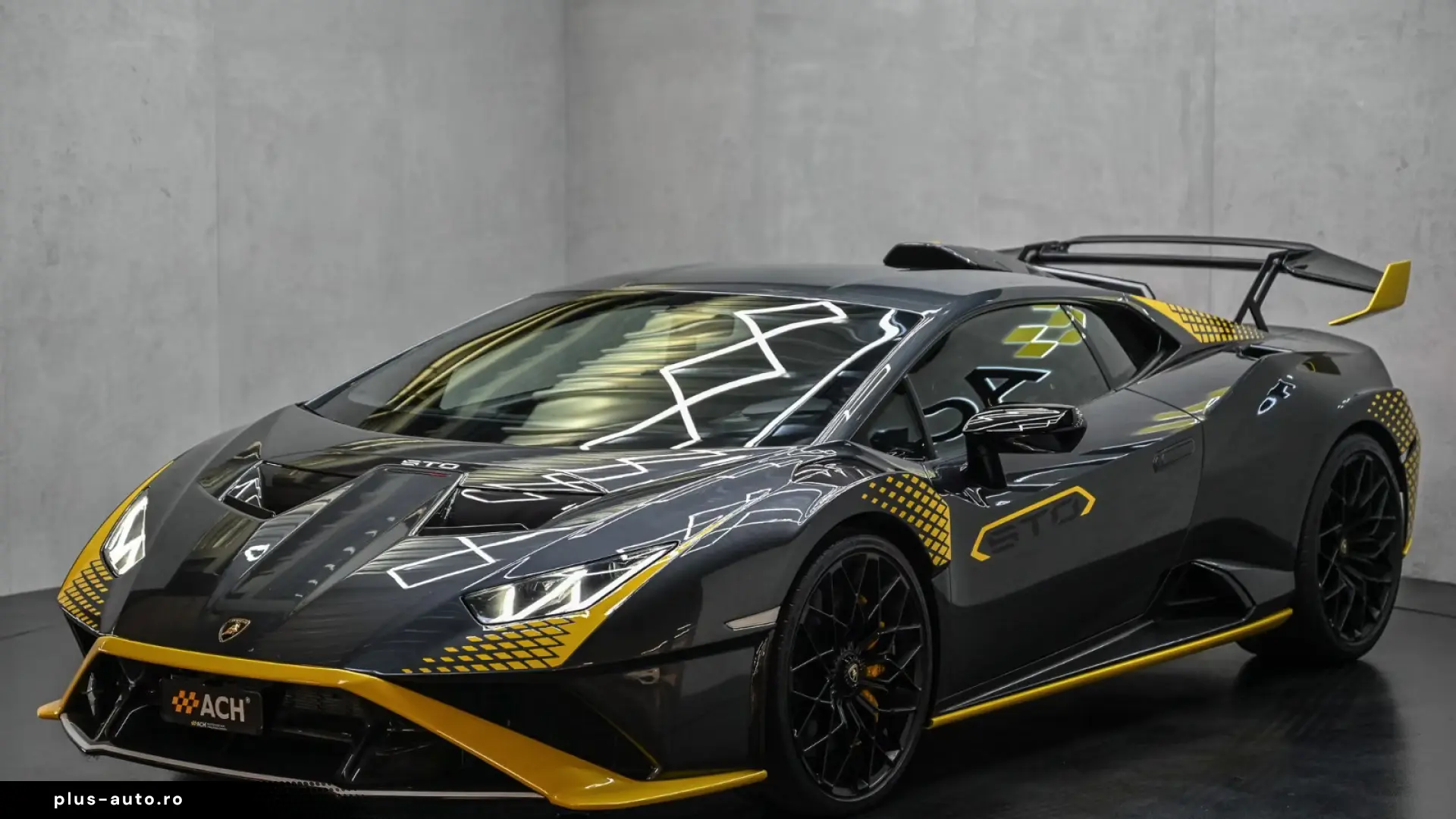 Lamborghini Huracán STO