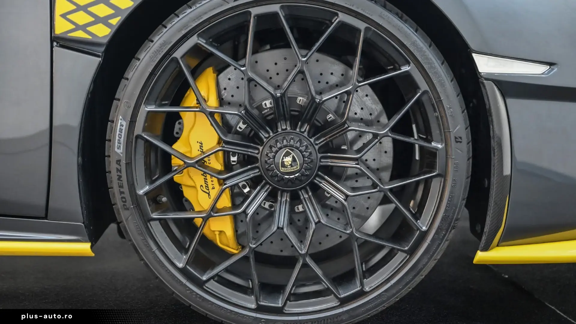 Lamborghini Huracán STO