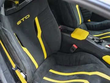 Lamborghini Huracán STO