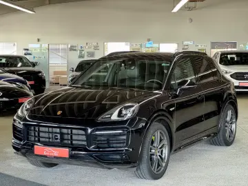 PORSCHE Cayenne E-Hybrid   PAN LED ACC SHZ APP Sp.Chrono