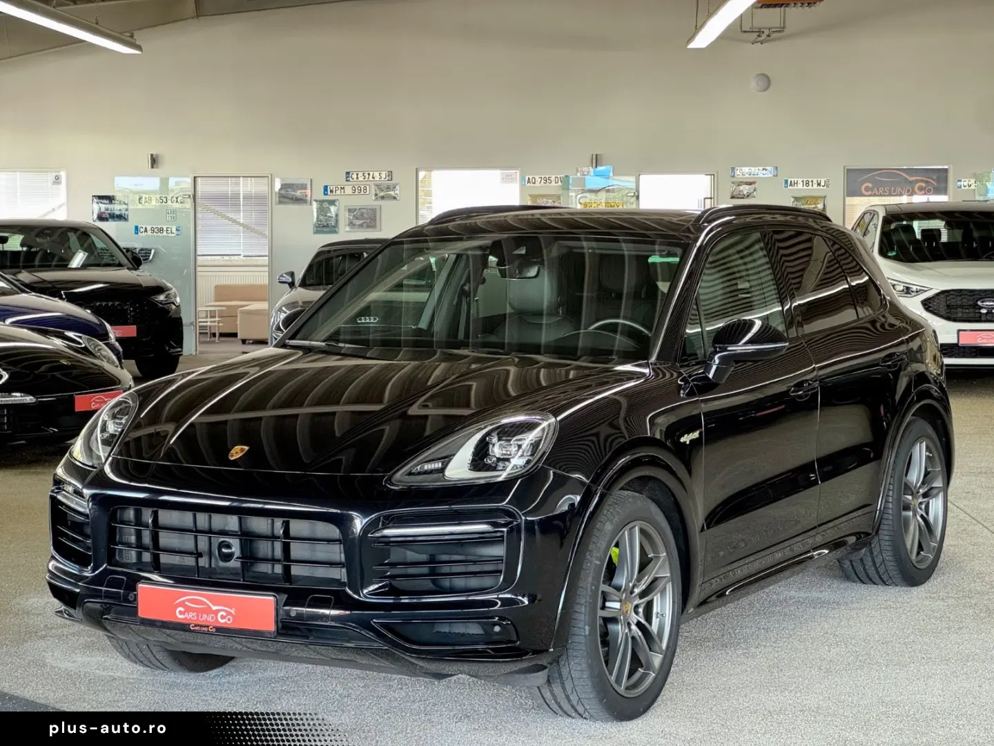 PORSCHE Cayenne E-Hybrid   PAN LED ACC SHZ APP Sp.Chrono
