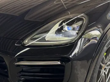 PORSCHE Cayenne E-Hybrid   PAN LED ACC SHZ APP Sp.Chrono