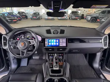 PORSCHE Cayenne E-Hybrid   PAN LED ACC SHZ APP Sp.Chrono