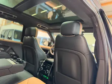 Land Rover Range Rover Sport D350 Autobiography
