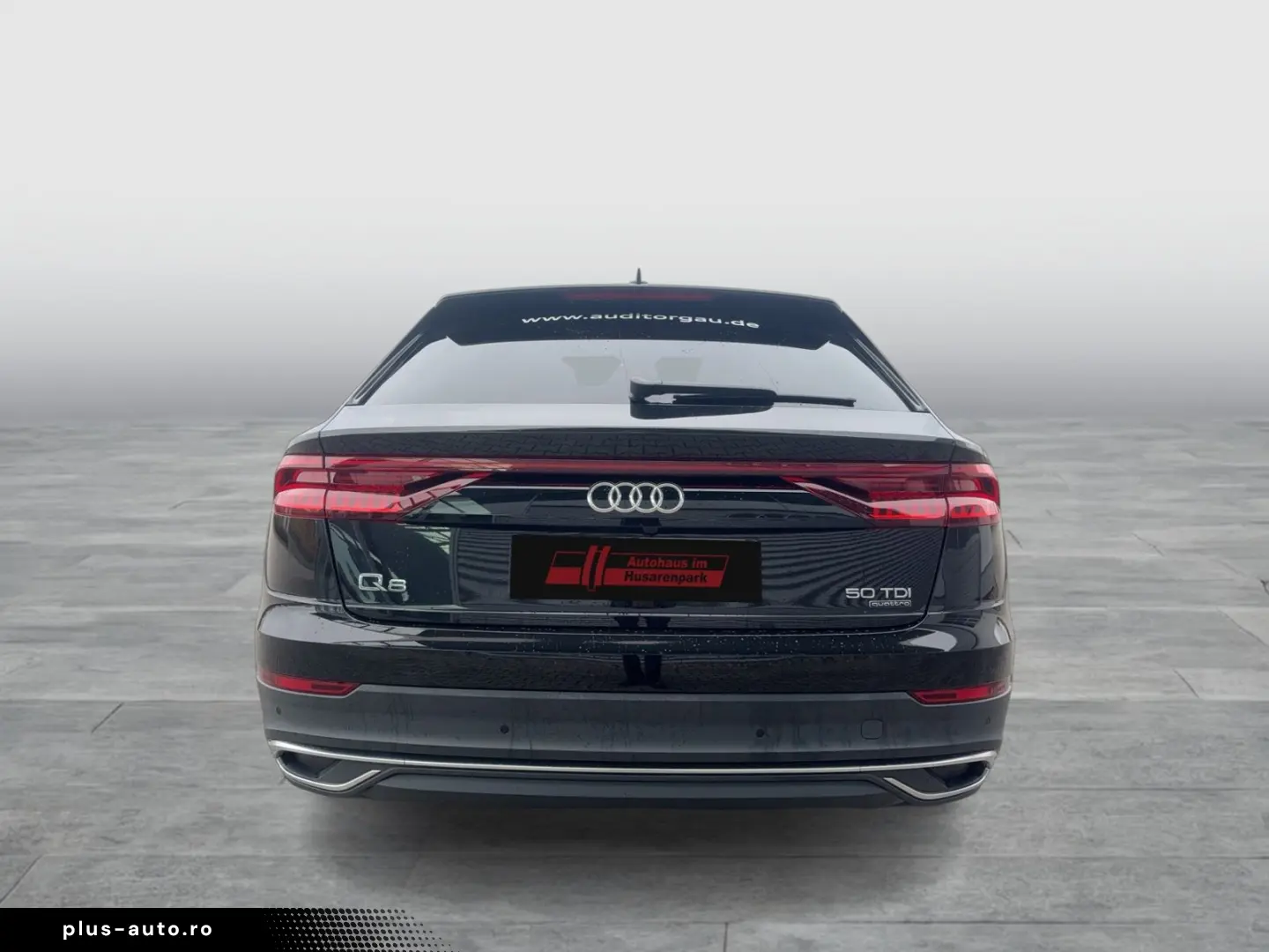 AUDI Q8 în leasing operațional MOOV
