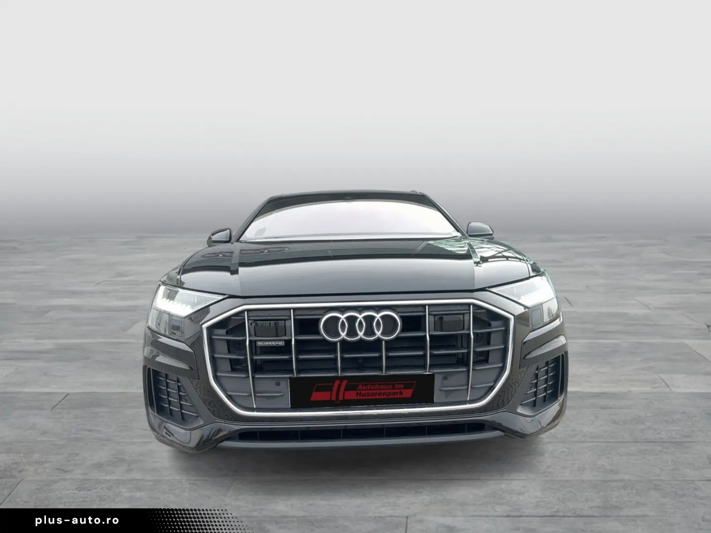 AUDI Q8 în leasing operațional MOOV