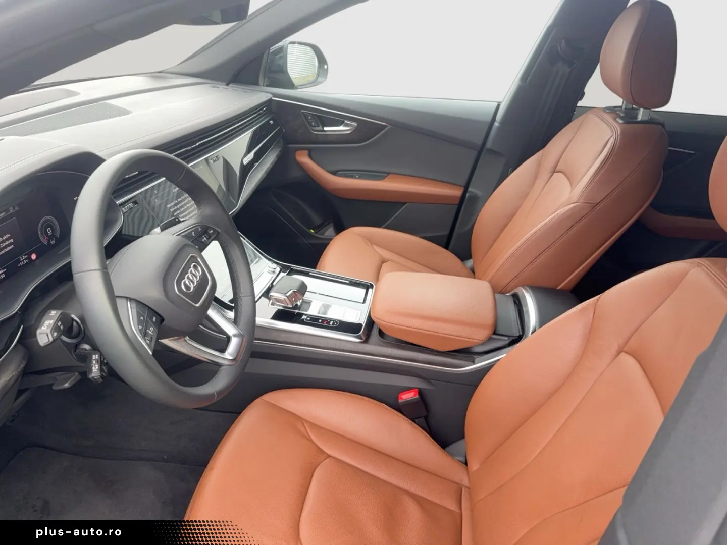 AUDI Q8 în leasing operațional MOOV
