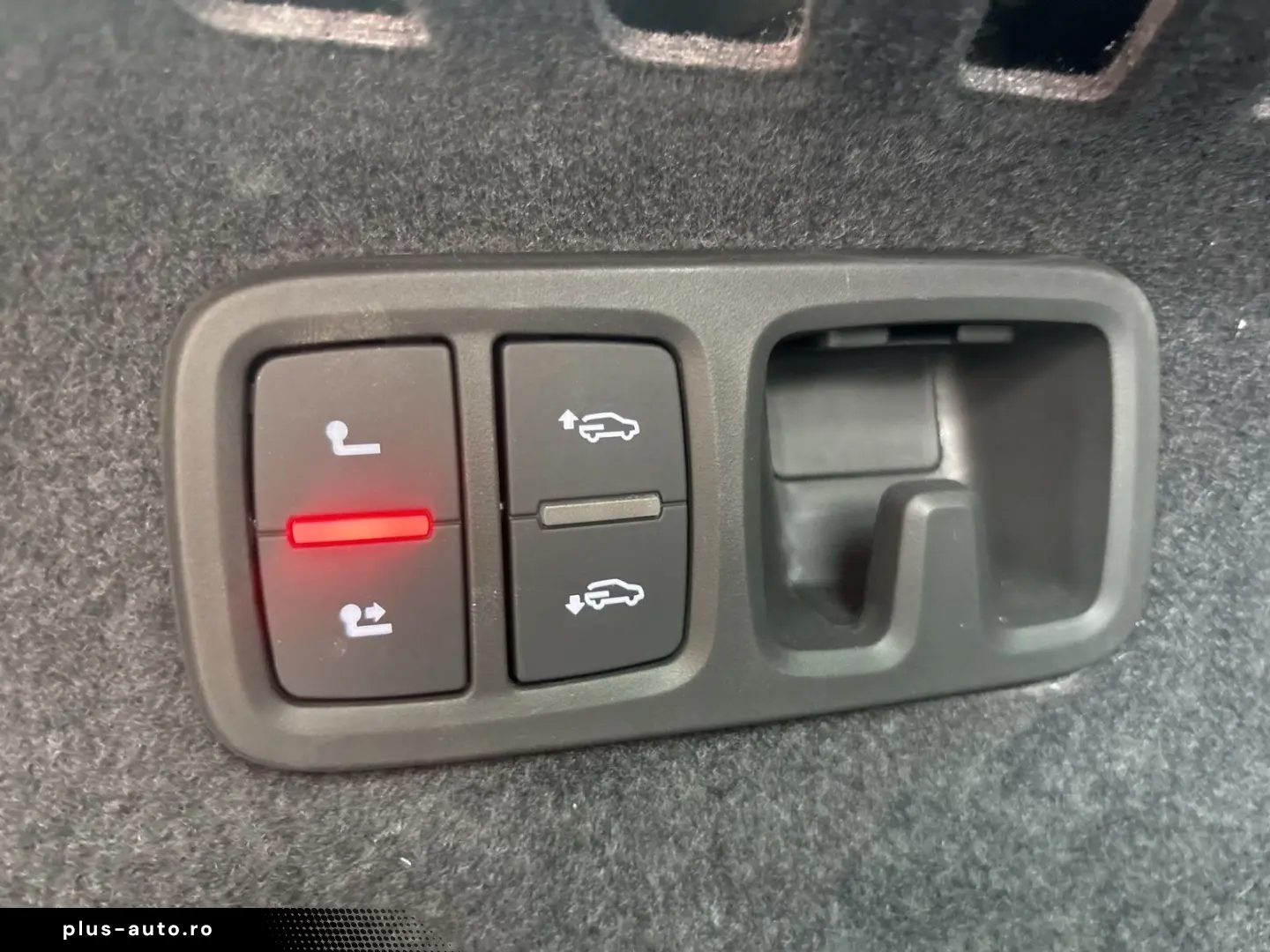 AUDI Q8 în leasing operațional MOOV