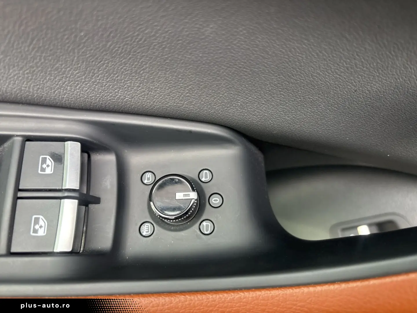AUDI Q8 în leasing operațional MOOV