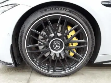 MERCEDES-BENZ SL63 AMG  DYNAMIC  Lift DISTRO Massage