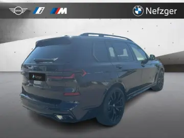 BMW X7 xDrive40d M Sport Pro Soft-Close AHK Massage