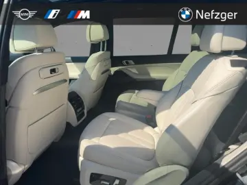 BMW X7 xDrive40d M Sport Pro Soft-Close AHK Massage