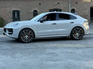 PORSCHE Cayenne S Coupe SPORTDESIGN- ABGAS BOSE 22 RS SO
