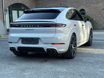 PORSCHE Cayenne S Coupe SPORTDESIGN- ABGAS BOSE 22 RS SO