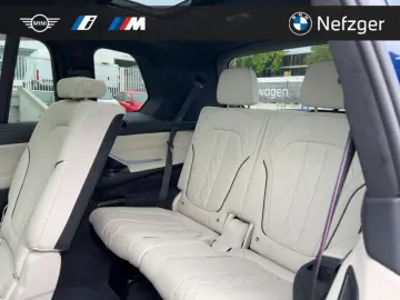 BMW X7 40D xDrive Pano H&K Standheizung Massage Soft