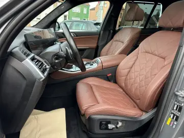BMW X5 xDrive50e M SPORT PANOSKY KLIMASITZE DAPRO HK