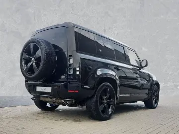 LAND ROVER Defender 110 P525 AWD V8
