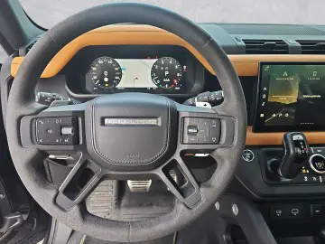 LAND ROVER Defender 110 P525 AWD V8