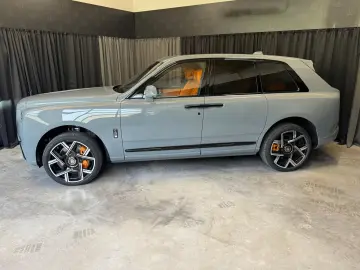 Rolls-Royce Cullinan Black Badge - MY2026