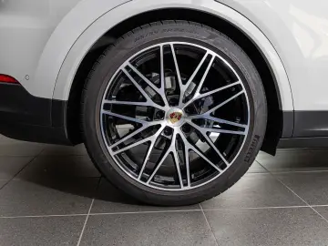 PORSCHE Cayenne Coupe Burmester InnoDrive HA-Lenkung