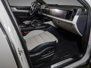 PORSCHE Cayenne Coupe Burmester InnoDrive HA-Lenkung