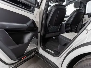 PORSCHE Cayenne Coupe Burmester InnoDrive HA-Lenkung