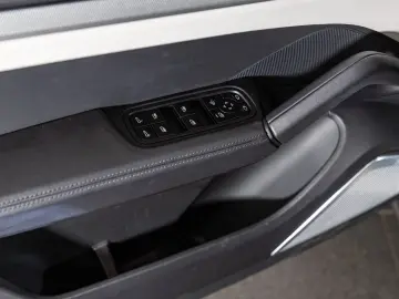 PORSCHE Cayenne Coupe Burmester InnoDrive HA-Lenkung