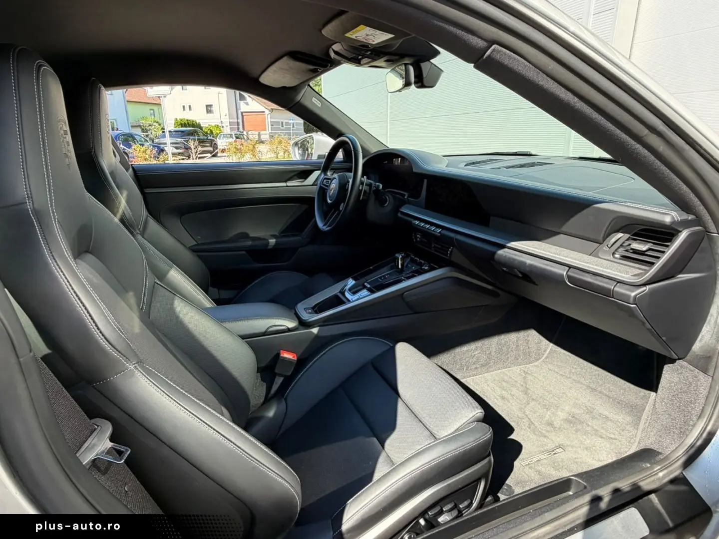 PORSCHE 911 în leasing operațional MOOV