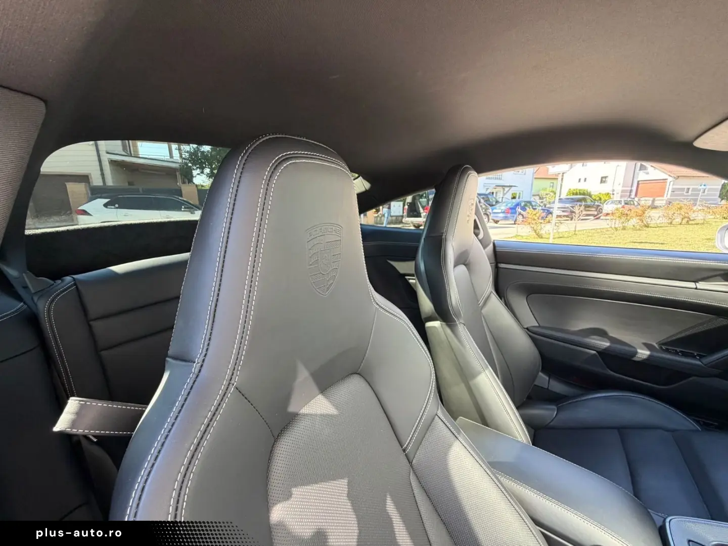 PORSCHE 911 în leasing operațional MOOV