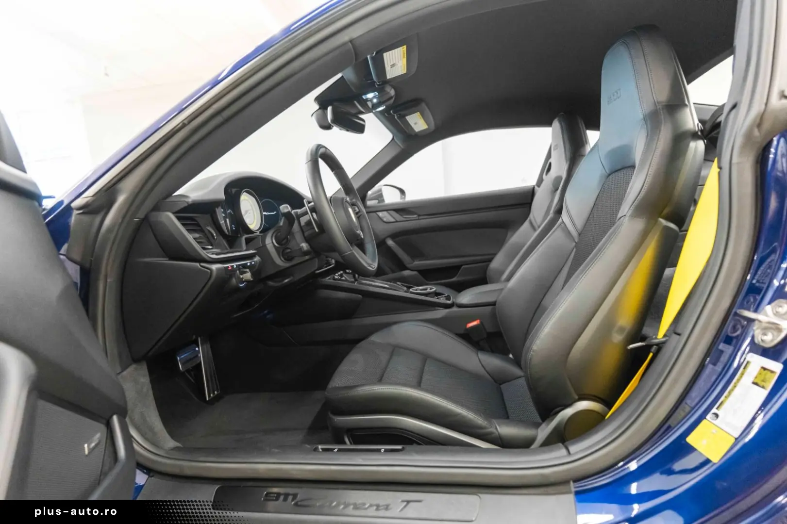 PORSCHE 911 în leasing operațional MOOV