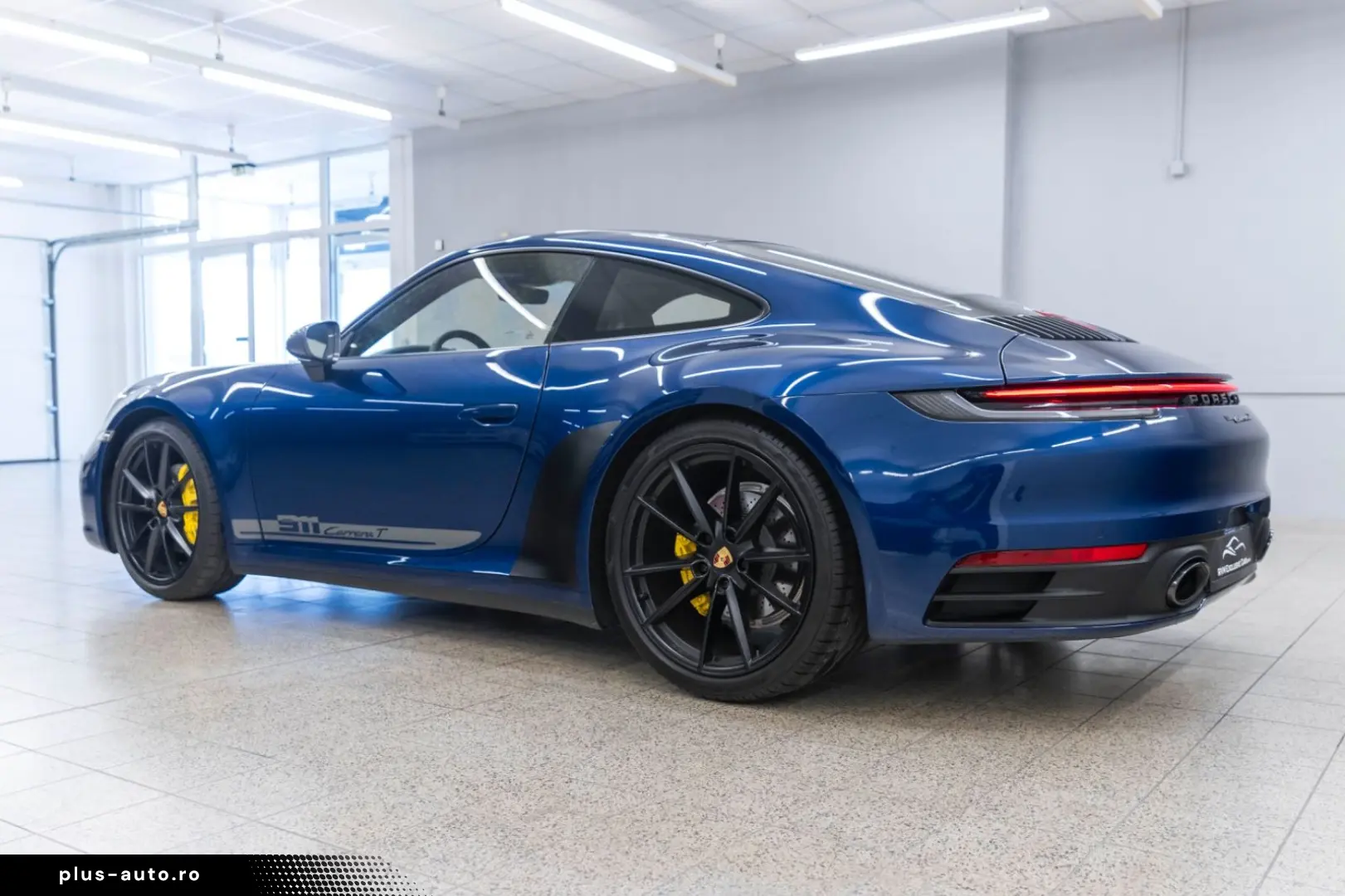 PORSCHE 911 în leasing operațional MOOV