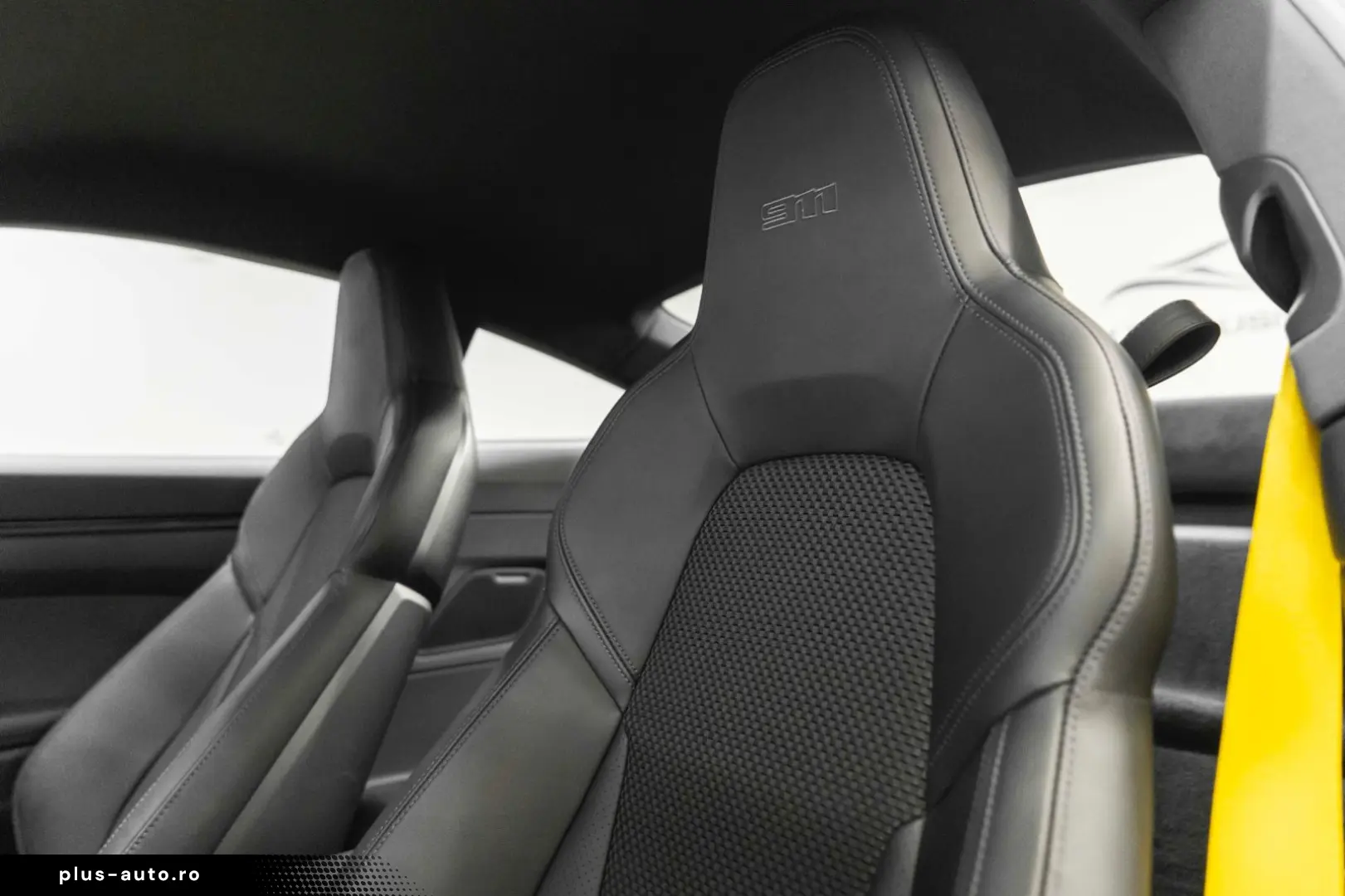 PORSCHE 911 în leasing operațional MOOV