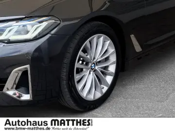 BMW 530 i Luxury Line LED RFK HUD PDC