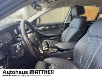 BMW 530 i Luxury Line LED RFK HUD PDC