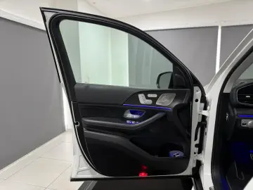 MERCEDES-BENZ GLE 400d AMG PANO DIST 360 AIR HUD